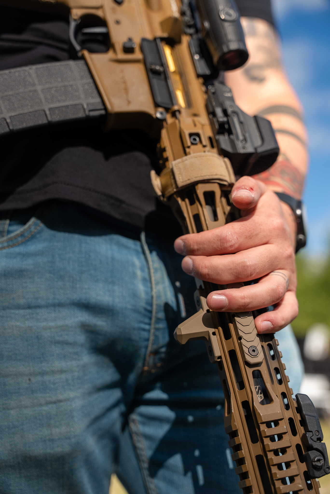 R.I.G.S. M-LOK Handstop - Image 21